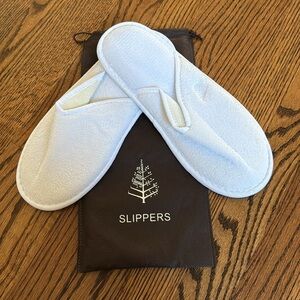 Four Seasons Hotel New Large Slippers